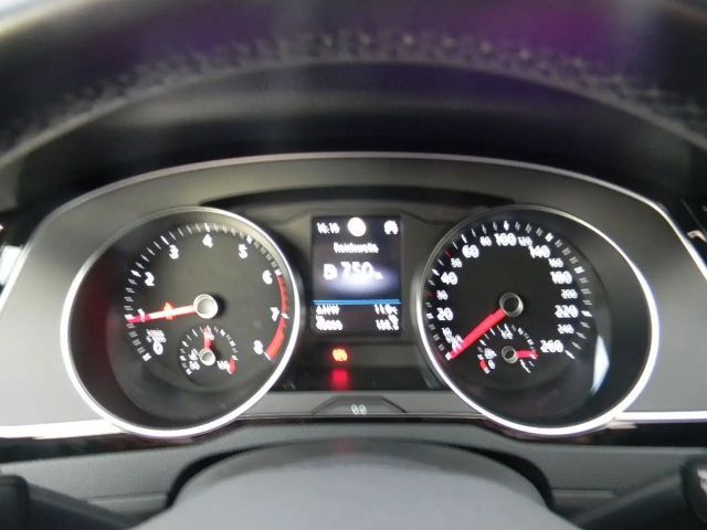 Volkswagen Passat Business Variant