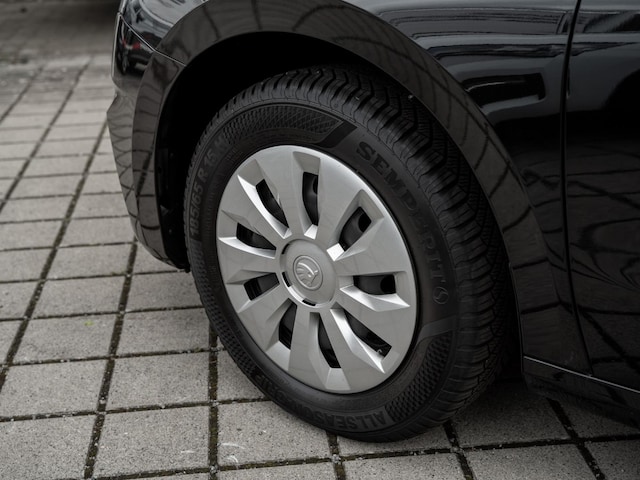 Skoda Fabia 1.0 MPI 5-GANG SpurH SoundSys