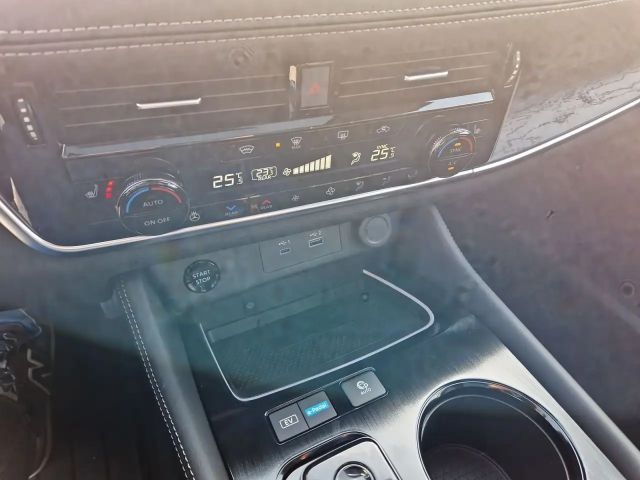 Nissan X-trail AWD Tekna