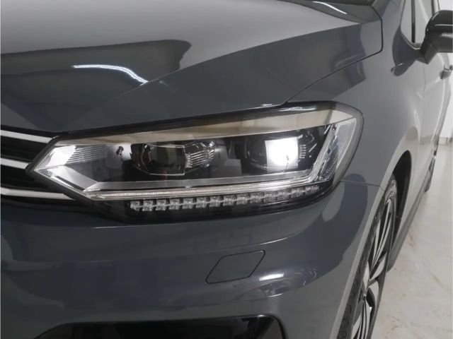 Volkswagen Touran 1.5 TSI DSG R-Line