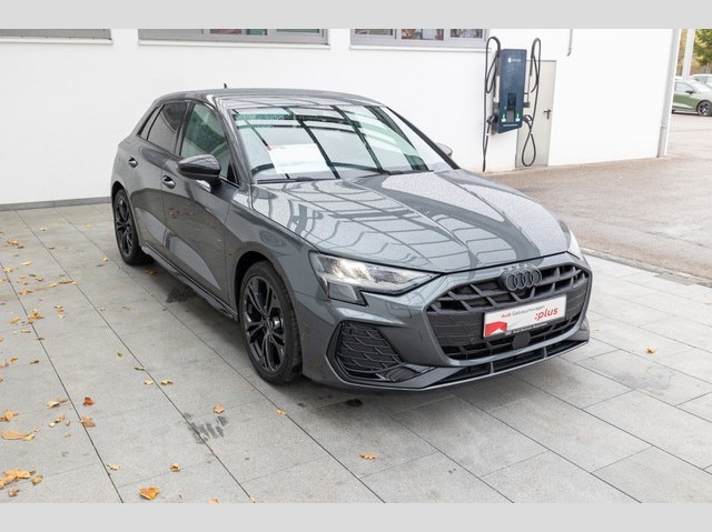 Audi A3 30 TFSI S-Line Sportback