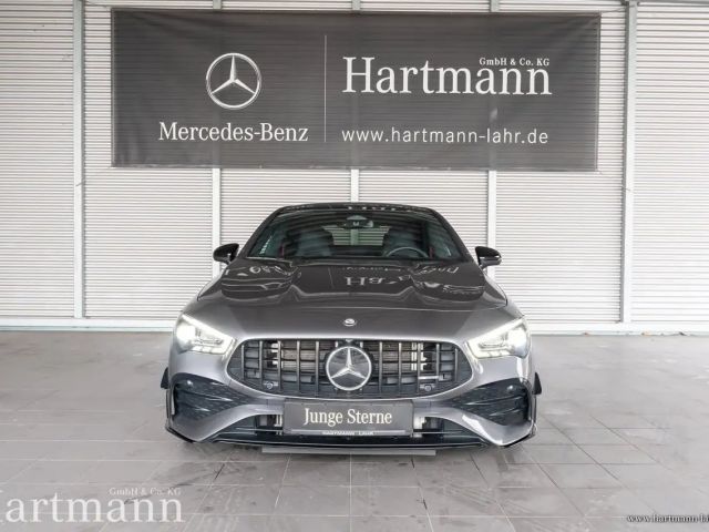 Mercedes-Benz CLA 350 4MATIC AMG Line