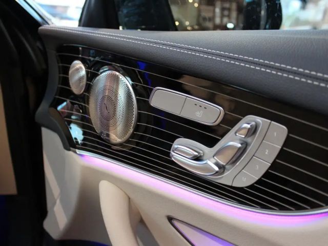 Mercedes-Benz E 200 AMG Line Coupé Designo