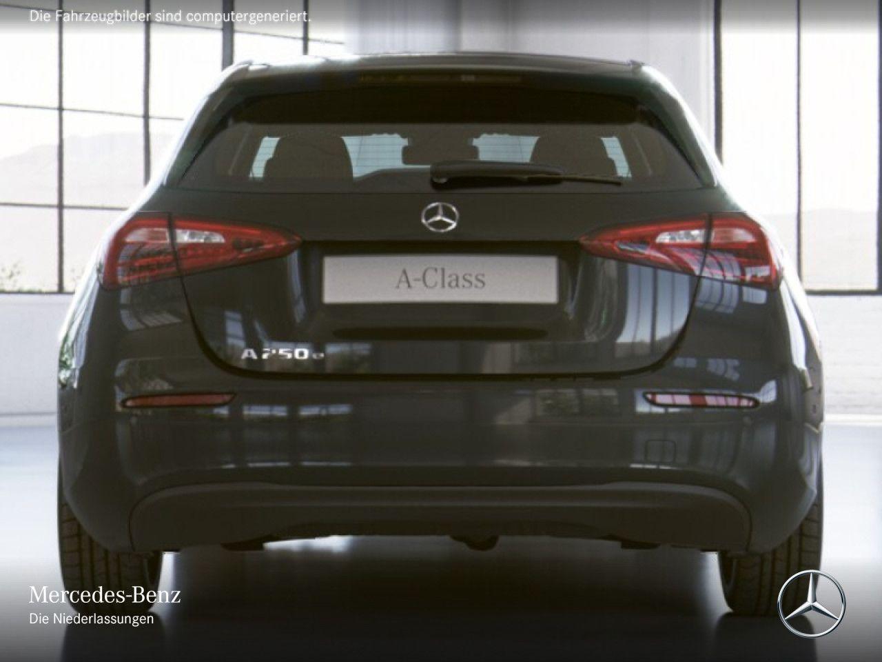 Mercedes-Benz A 250 A 250 e