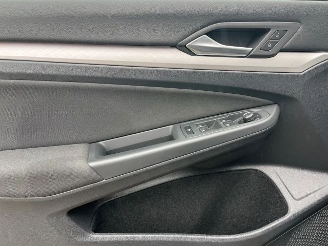 Volkswagen Golf 1.5 eTSI DSG Life