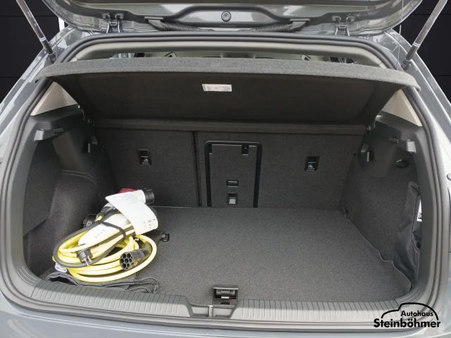 Volkswagen Golf IQ.Drive Style eHybrid