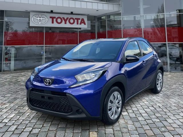 Toyota Aygo X 1.0 VVT-i Business