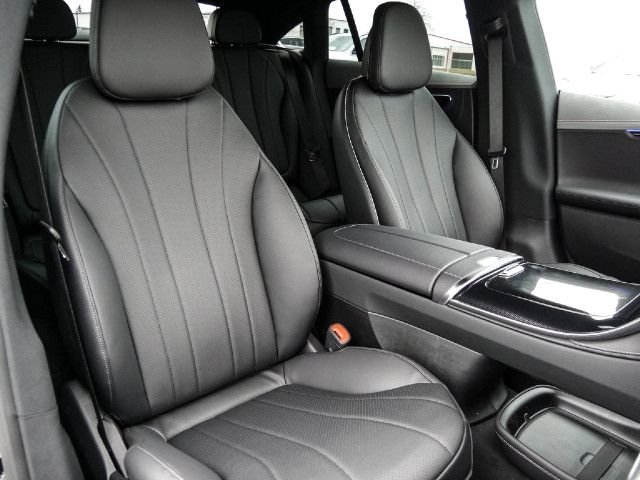 Mercedes-Benz EQE 350 Sedan