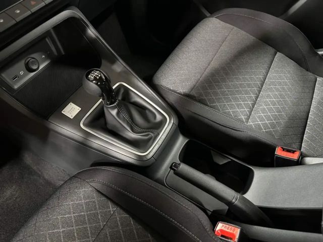 MG ZS Standard range