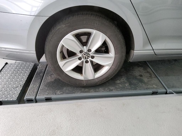 Volkswagen Passat 2.0 TDI Business DSG Variant