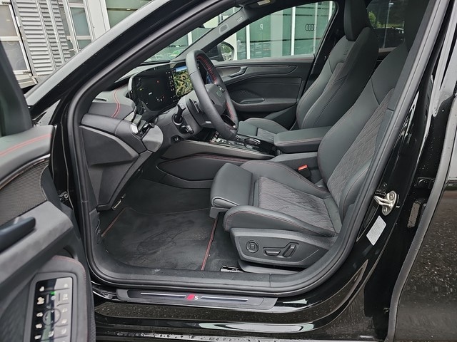 Audi A6 e-tron Avant Quattro