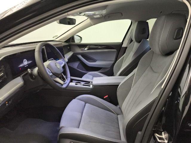 Volkswagen Passat 1.5 eTSI Business Variant