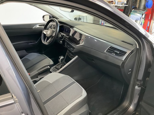 Volkswagen Polo Matrix / ACC / Carplay