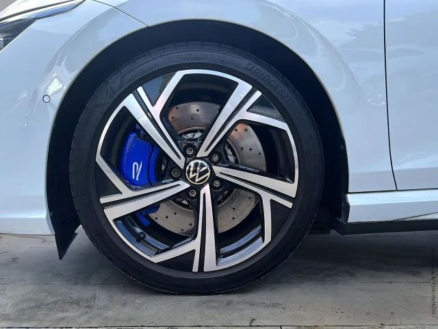 Volkswagen Golf "R" +DCC+AKRAPOVIC+LEDER+MATRIX+ASSISTS+