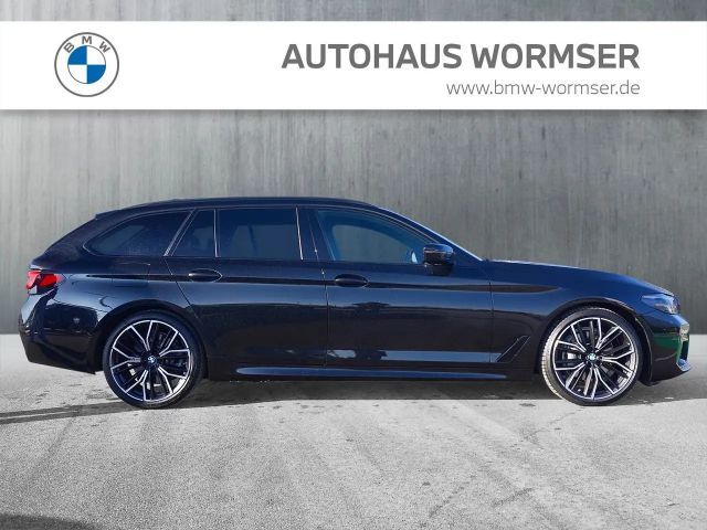 BMW 530 530d M-Sport Touring xDrive