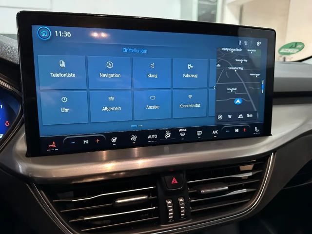 Ford Focus Titanium Wagon