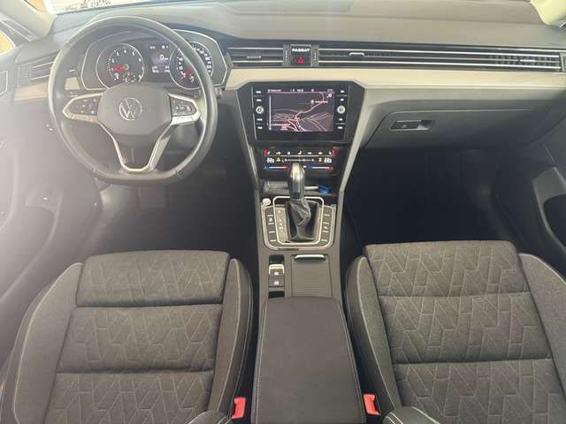 Volkswagen Passat 1.5 TSI Business DSG Variant