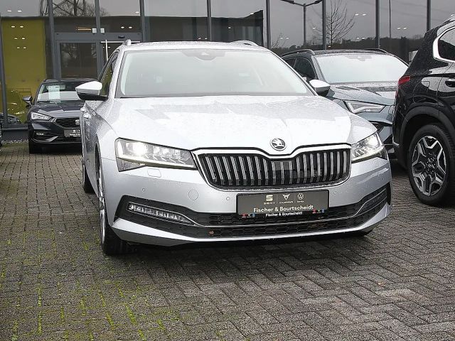 Skoda Superb 2.0 TDI Combi Style Style