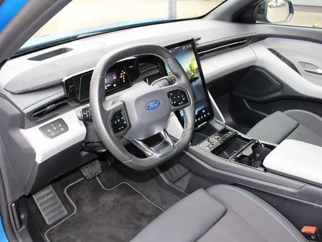 Ford Explorer Premium RWD