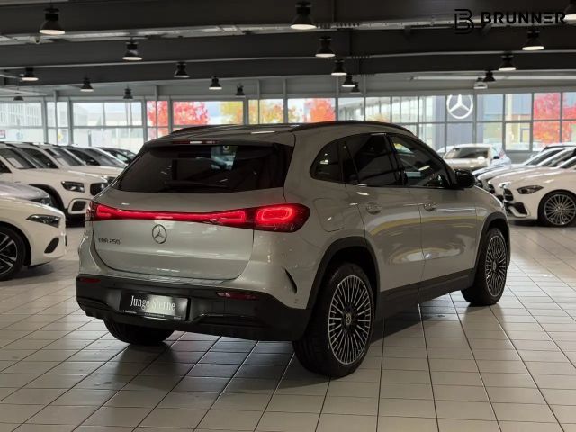 Mercedes-Benz EQA 250 AMG Line