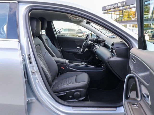 Mercedes-Benz A 200 Progressive