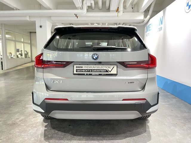 BMW iX1 xDrive30