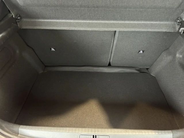 Peugeot 208 Hybrid Style