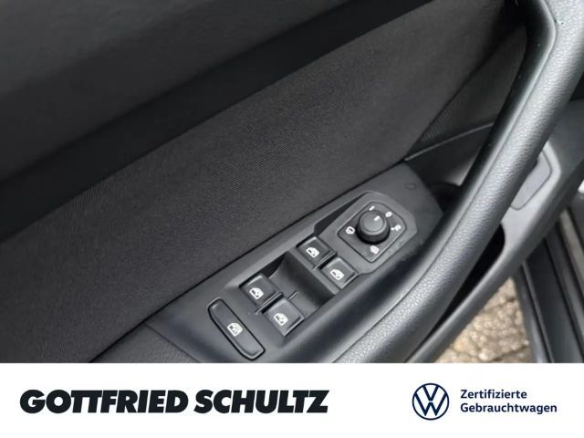 Volkswagen Passat 1.5 TSI Business DSG Variant