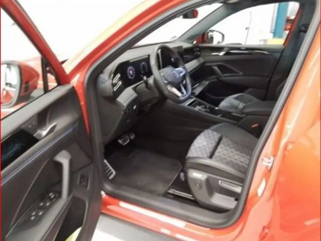 Volkswagen Tiguan 2.0 TSI IQ.Drive R-Line