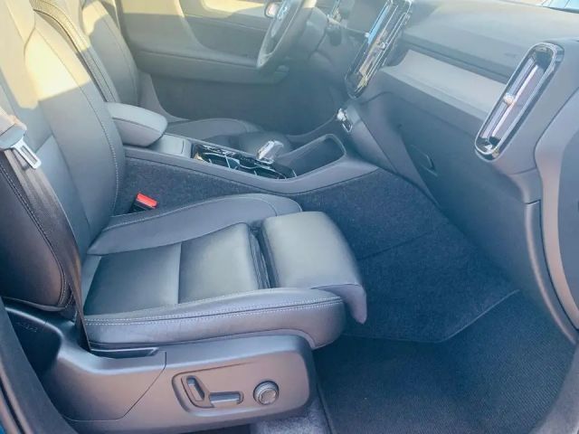 Volvo XC40 Dark Plus