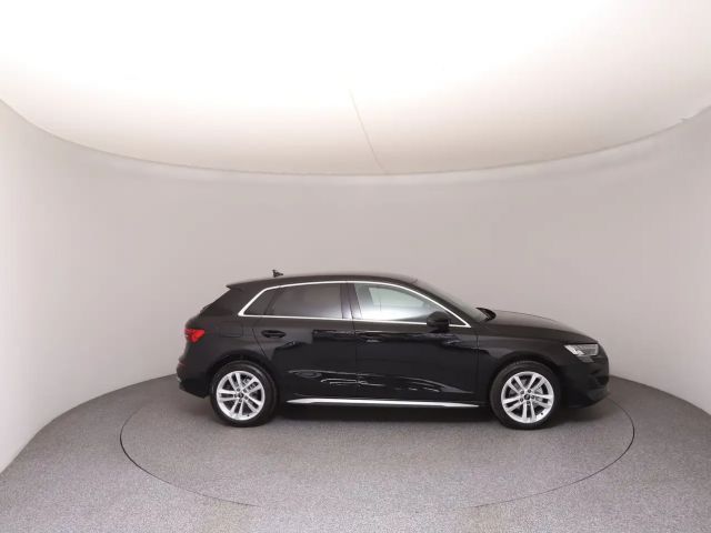 Audi A3 30 TFSI Sedan