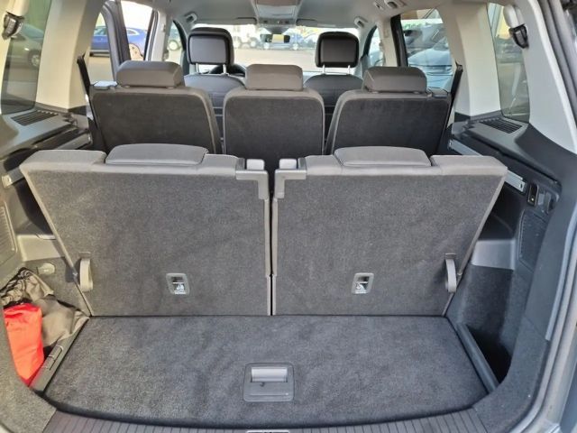 Volkswagen Touran 1.5 TSI DSG Move