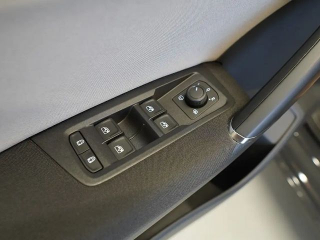 Volkswagen Touran 1.5 TSI DSG