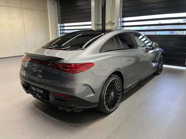Mercedes-Benz EQE 350 AMG Line Sedan