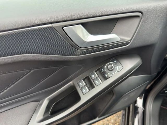 Ford Focus EcoBoost ST Line Wagon