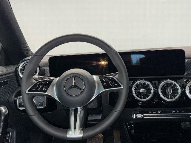 Mercedes-Benz CLA 180 Shooting Brake