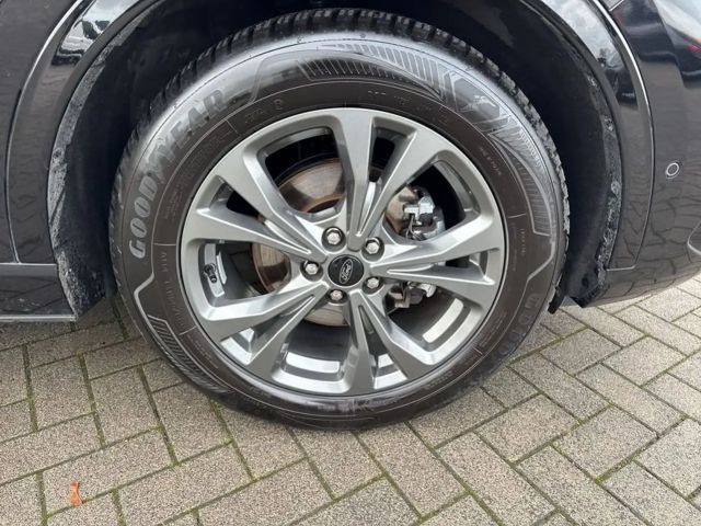 Ford Kuga ST Line