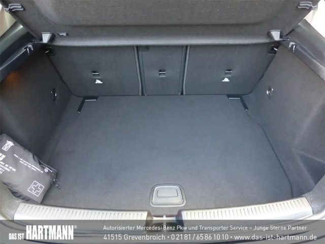 Mercedes-Benz A 180 A 180 d Progressive