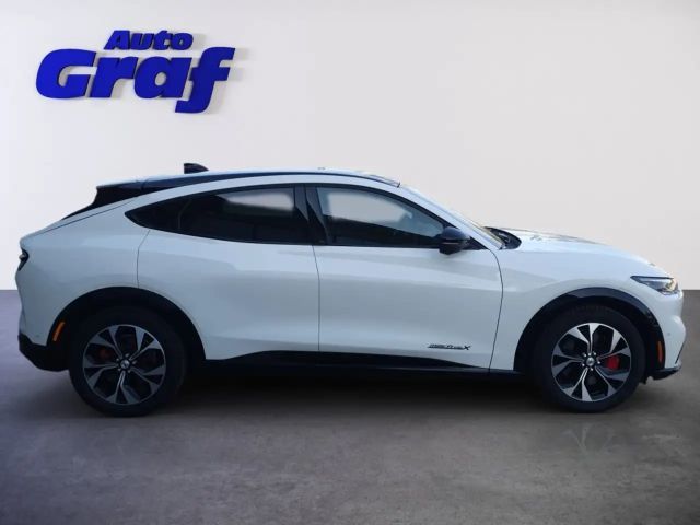 Ford Mustang Mach-E AWD Extended range