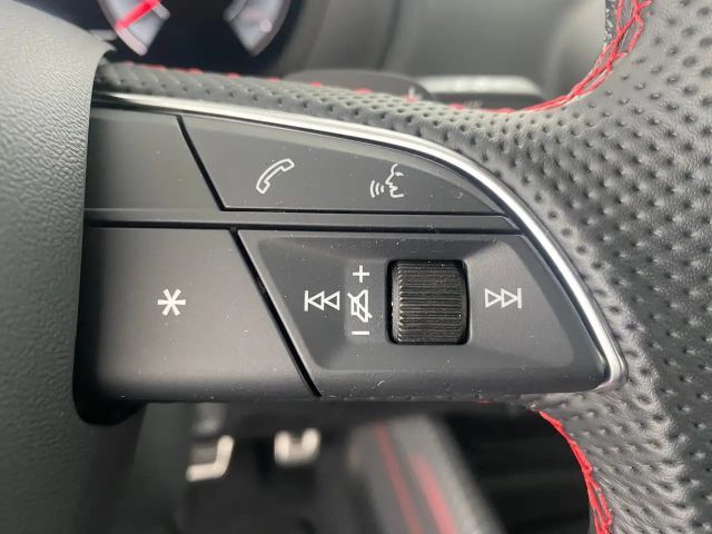 Audi Q2 35 TFSI S-Line