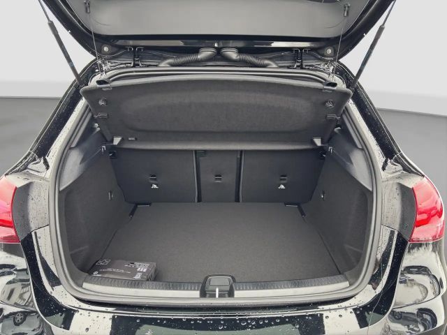 Mercedes-Benz A 180 Hatchback