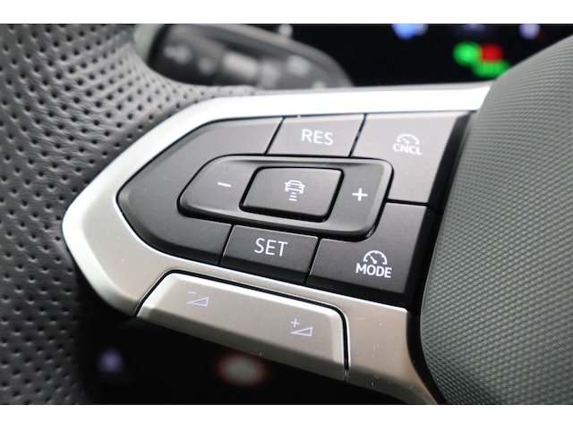 Volkswagen Tiguan 1.5 eTSI DSG R-Line