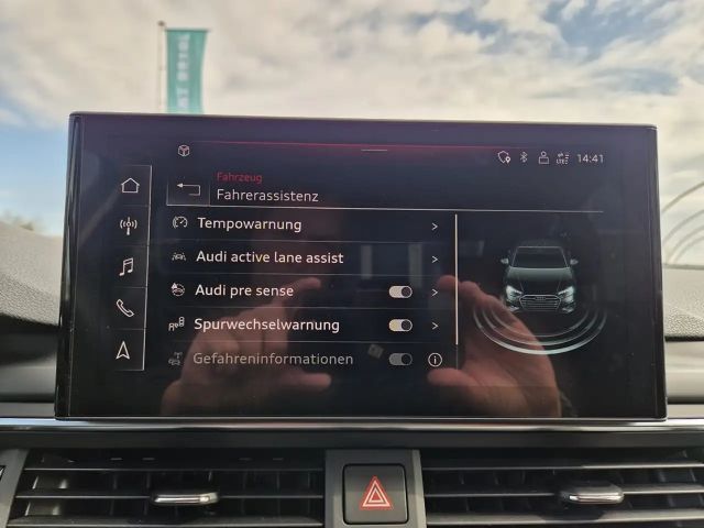 Audi A4 40 TDI S-Line S-Tronic Sedan