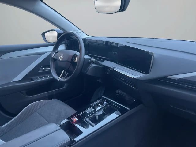 Opel Astra Edition Hybrid