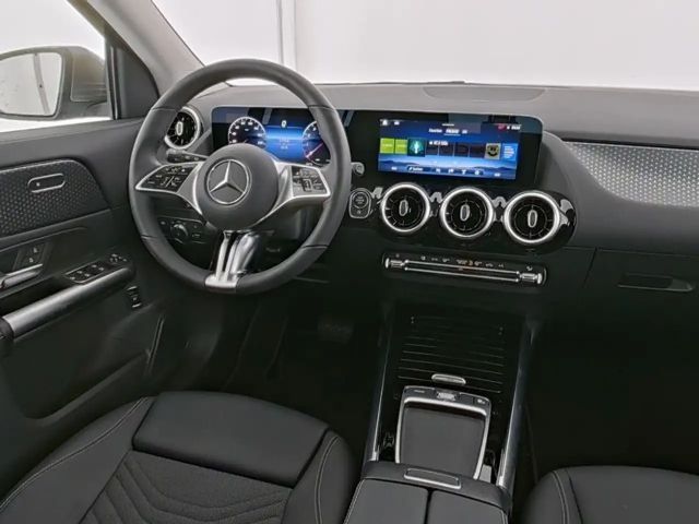 Mercedes-Benz GLA 180 Progressive
