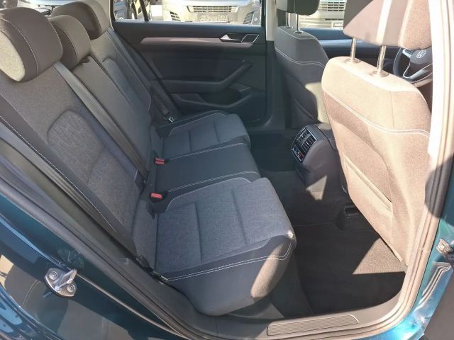 Volkswagen Passat 2.0 TDI Business DSG Variant