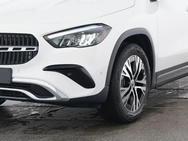 Mercedes-Benz GLA 180 Progressive