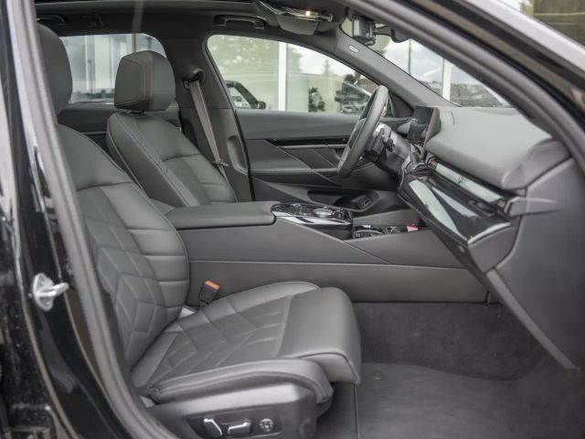 BMW 520 520d M-Sport Touring xDrive