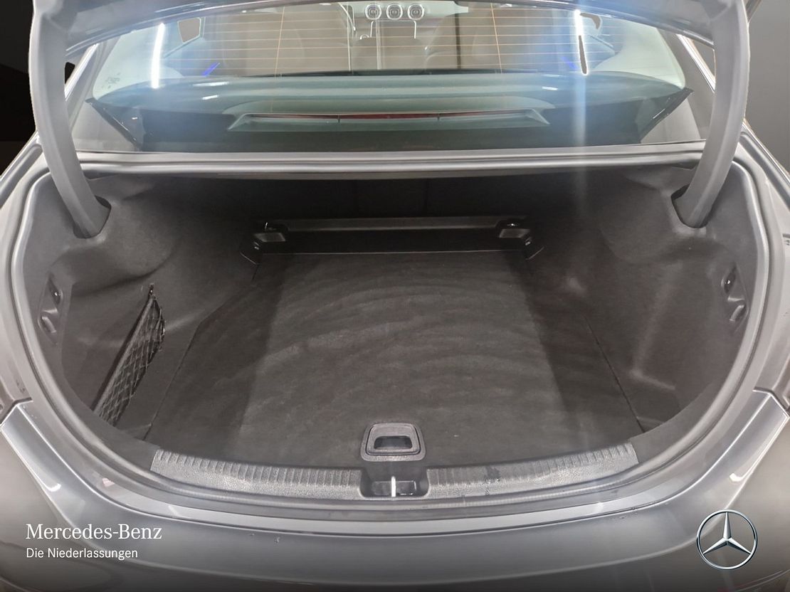 Mercedes-Benz C 220 C 220 d Sedan