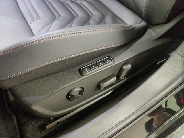 Cupra Leon 2.0 TSI 4Drive Sportstourer VZ